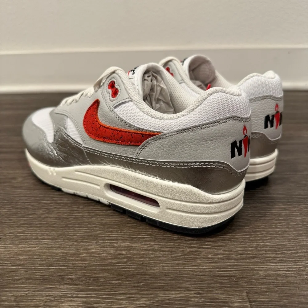 Nike Air Max 1 Premium sz 10